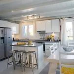 Irini's Bayside Loft * Фискардон