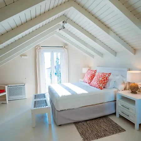 Irini's Bayside Loft Апартаменты Фискардон