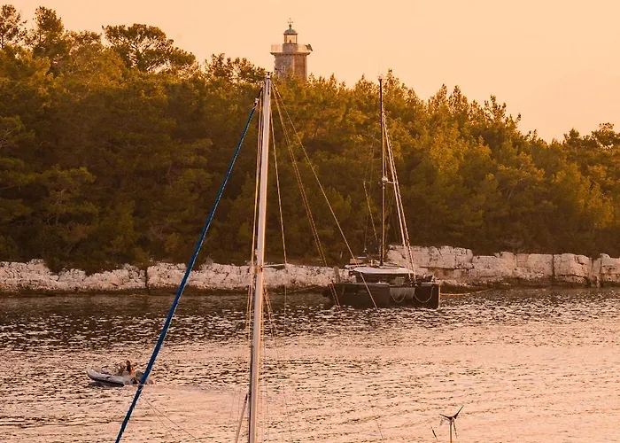 Irini's Bayside Loft Apartment